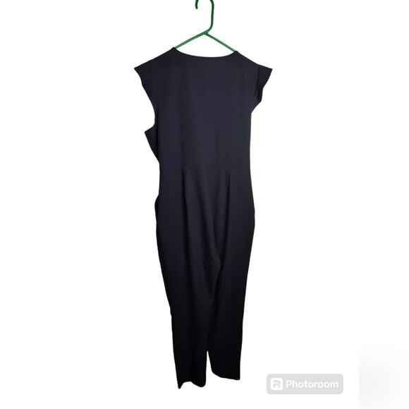 CUPCAKES and CASHMERE navy jumpsuit button front flutter sleeve tapered size 6 - Picture 2 of 7